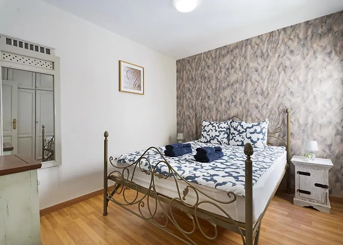 Nido Andrea * San Isidro (Tenerife)