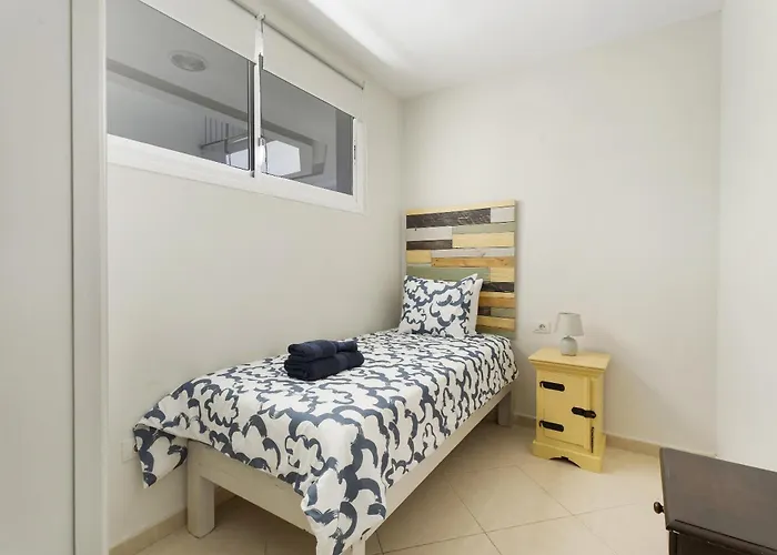 Nido Andrea * San Isidro (Tenerife)